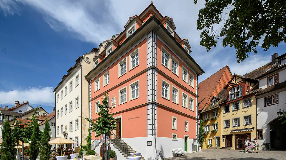 
        ROTES HAUS I MEERSBURG
        Bild 1
